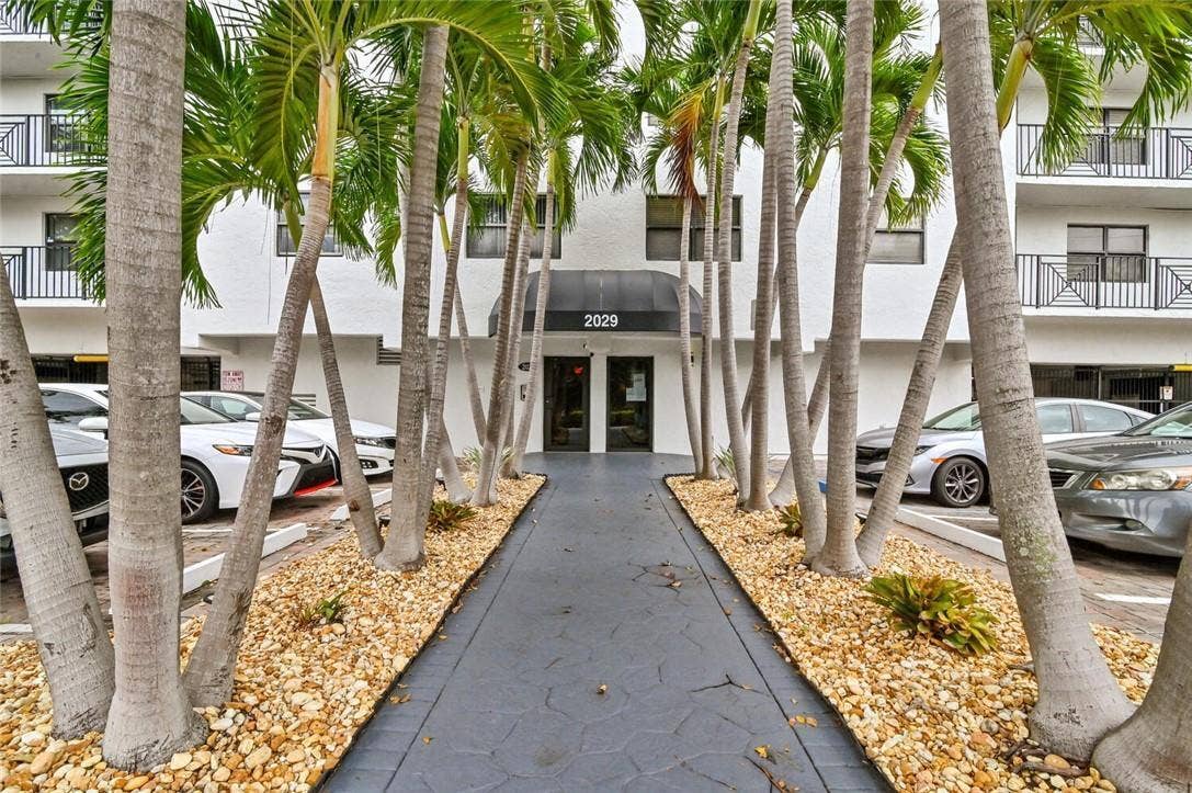 2029 N Ocean Boulevard, #410, Fort Lauderdale, FL 33305 4