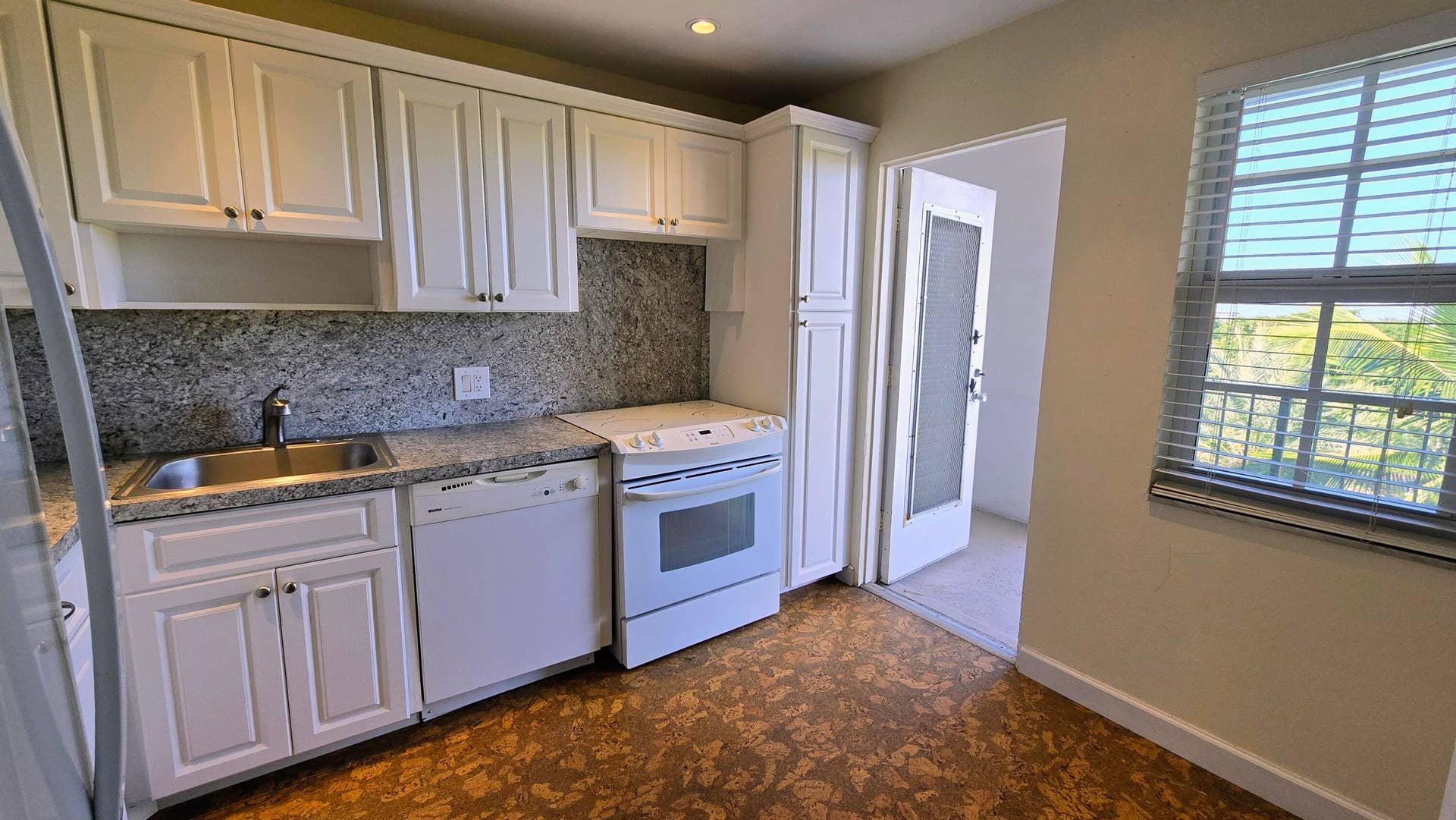 2950 N Palm Aire Drive, #604, Pompano Beach, FL 33069 20251229_133617~2