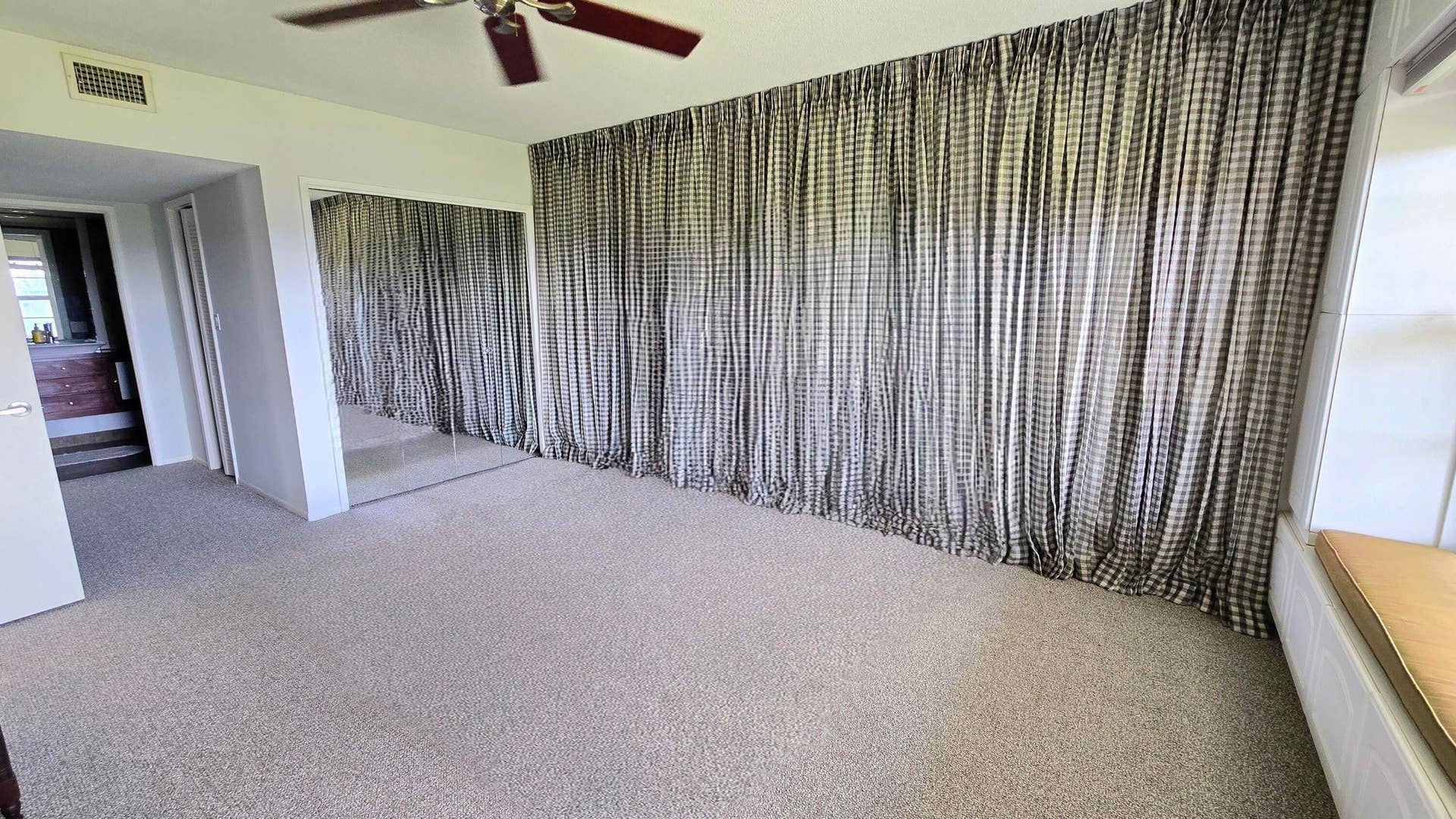 2950 N Palm Aire Drive, #604, Pompano Beach, FL 33069 20251229_132846~4