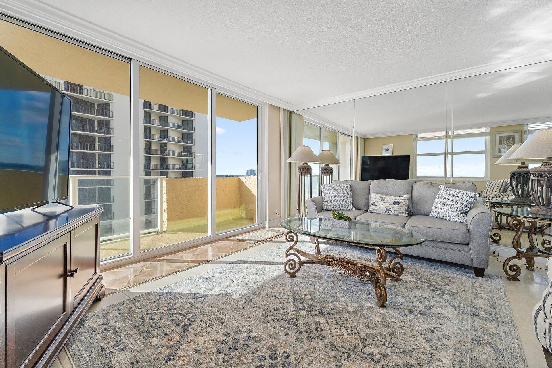 059-5440NOceanDr-907-NorthPalmBeach-SMAL
