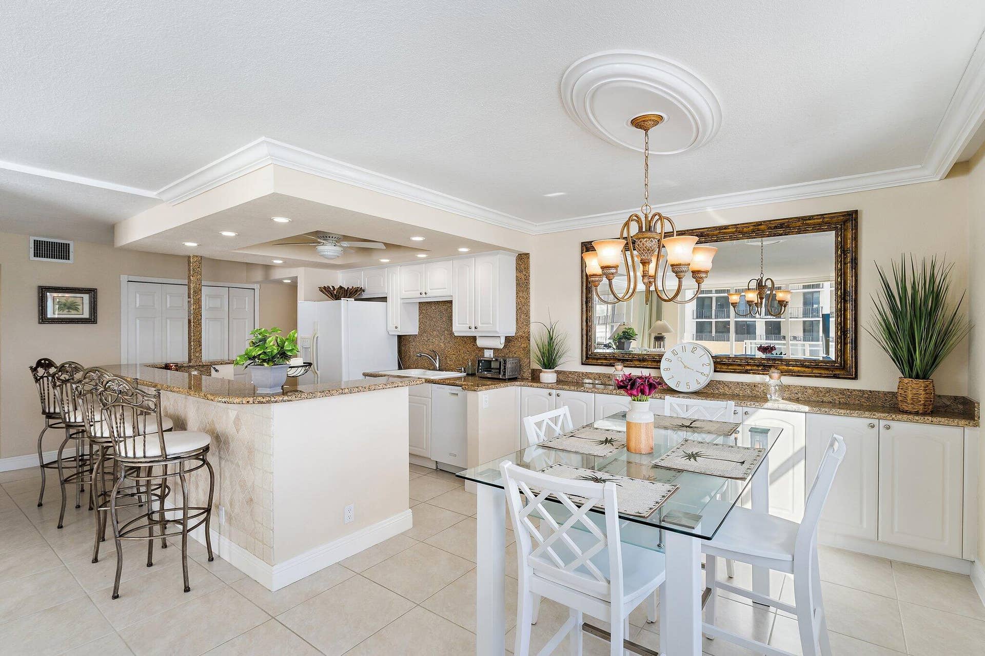 051-5440NOceanDr-907-NorthPalmBeach-SMAL