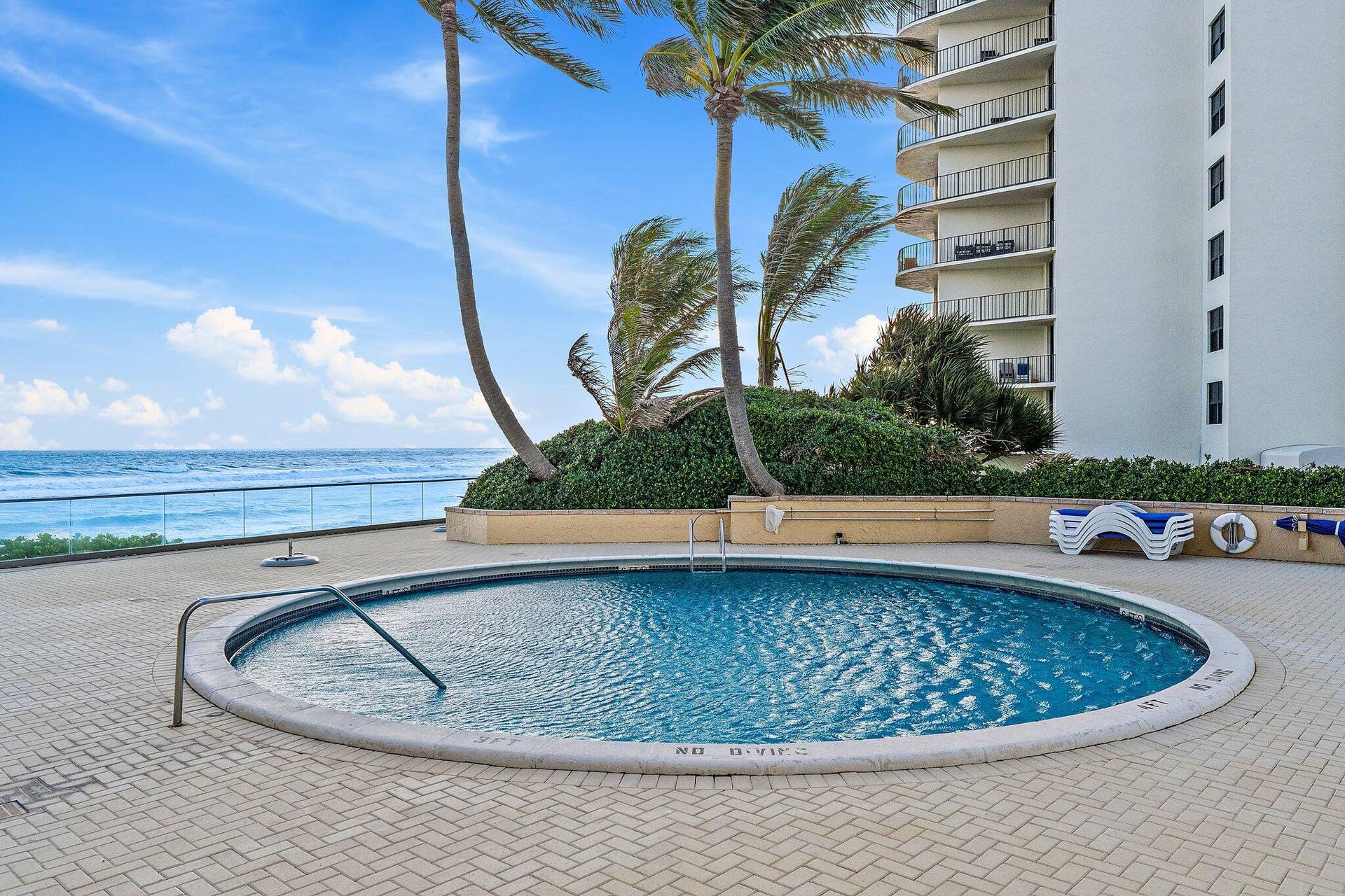 5440 N Ocean 907_Pool Deck