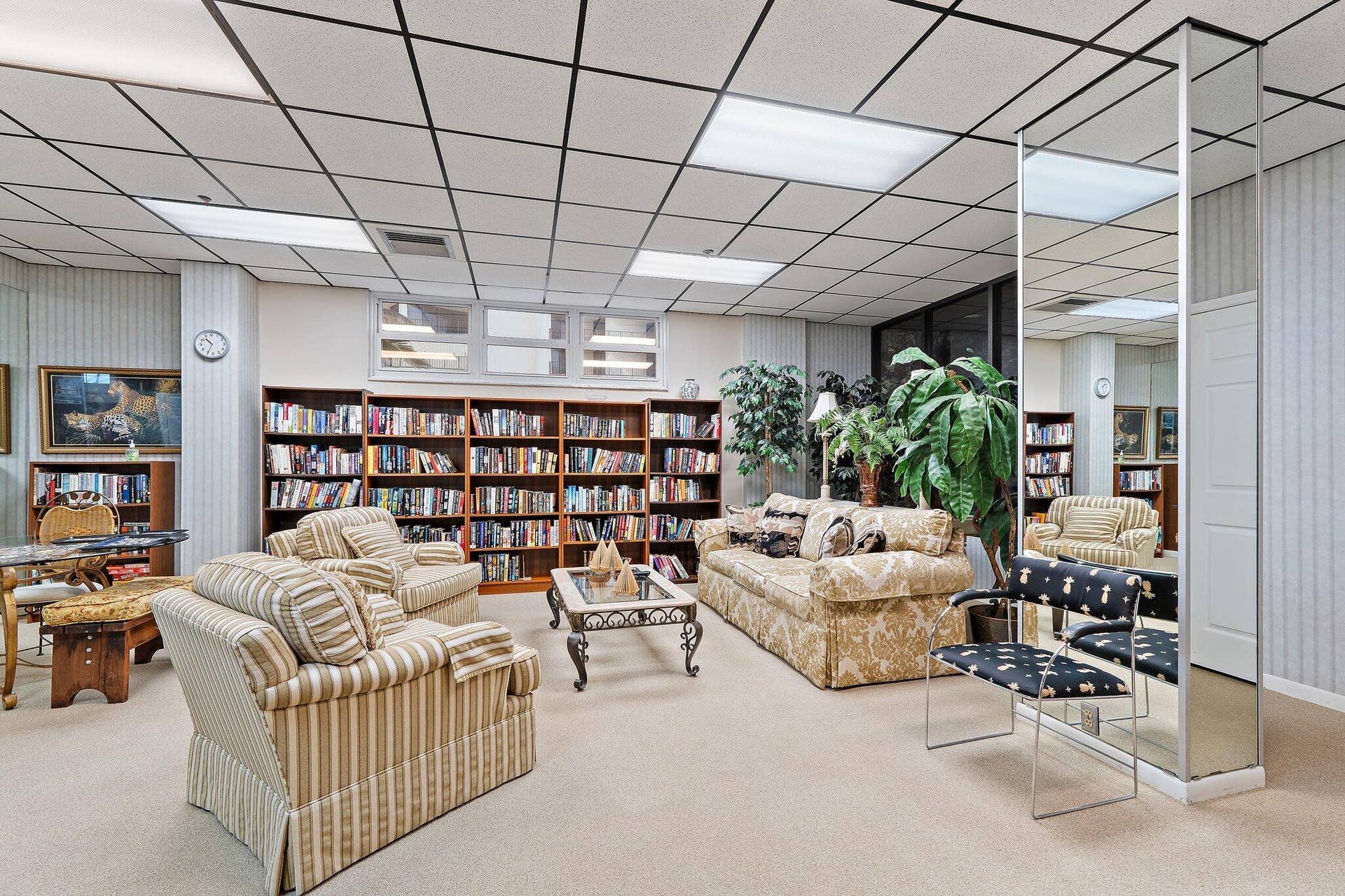 5440 N Ocean 907_Library