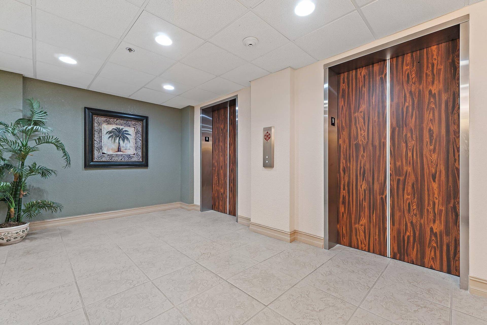 079-5440NOceanDr-907-NorthPalmBeach-SMAL