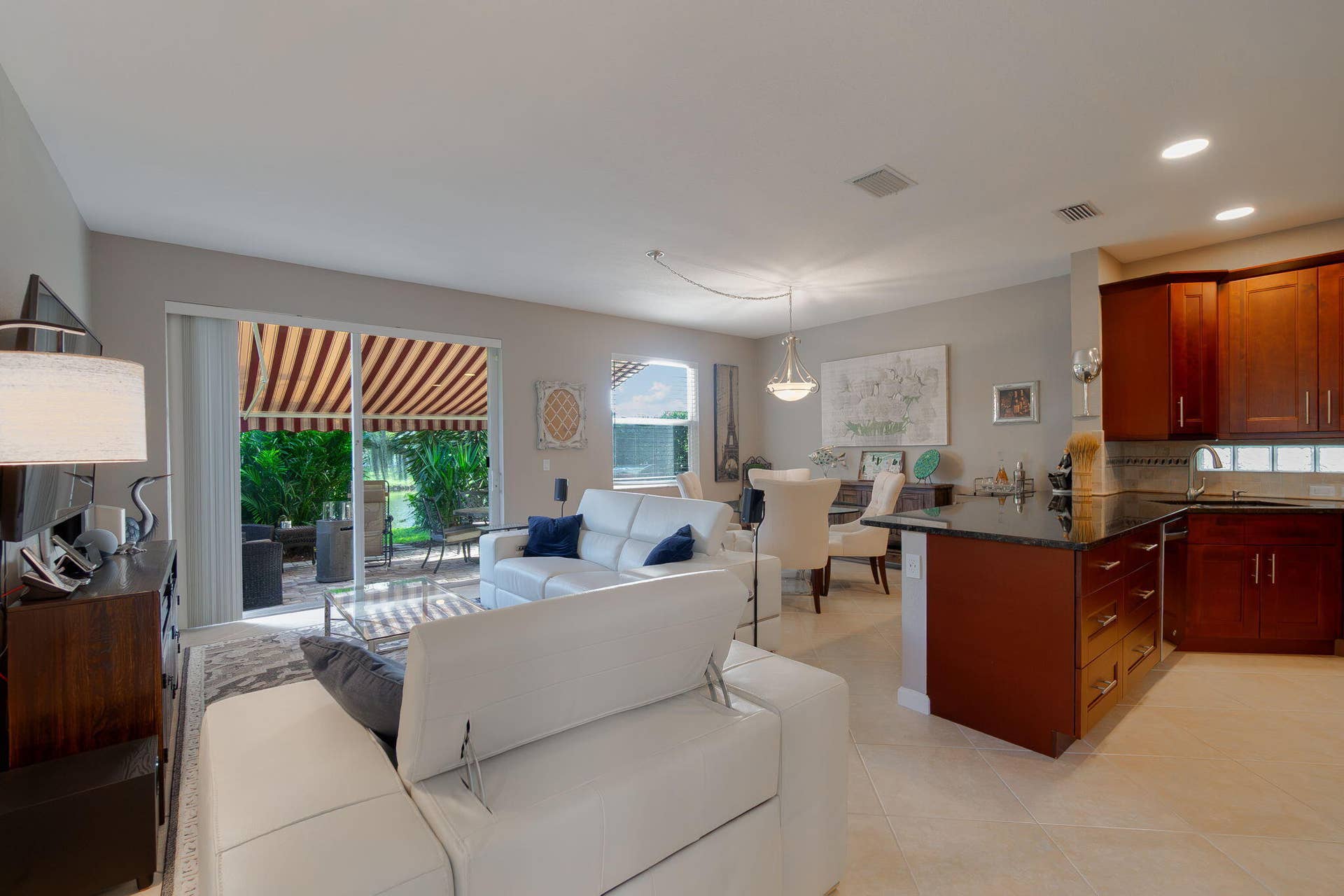 1004 Center Stone Lane, Riviera Beach, FL 33404 Family Room