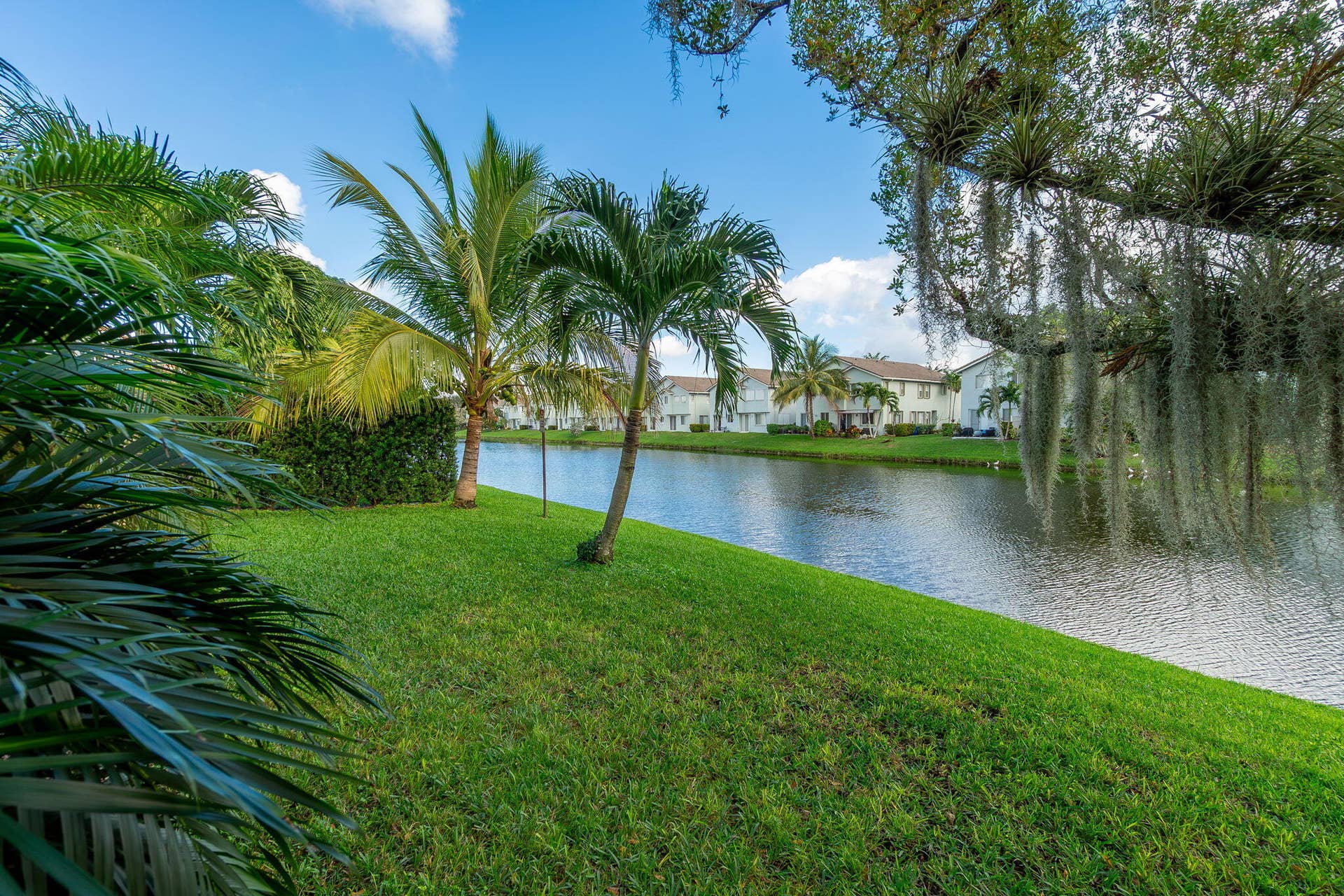 1004 Center Stone Lane, Riviera Beach, FL 33404 Backyard