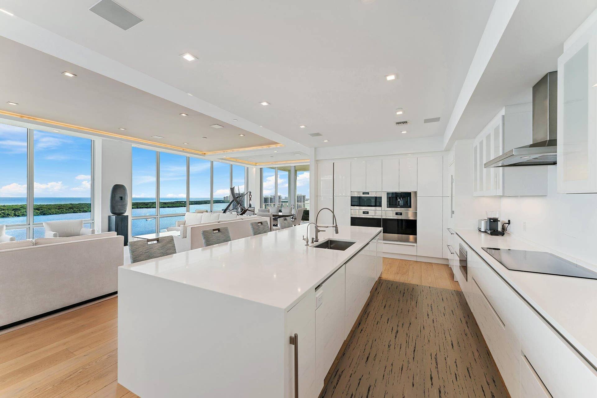 3 Water Club Way, #1902, North Palm Beach, FL 33408 Kitchen