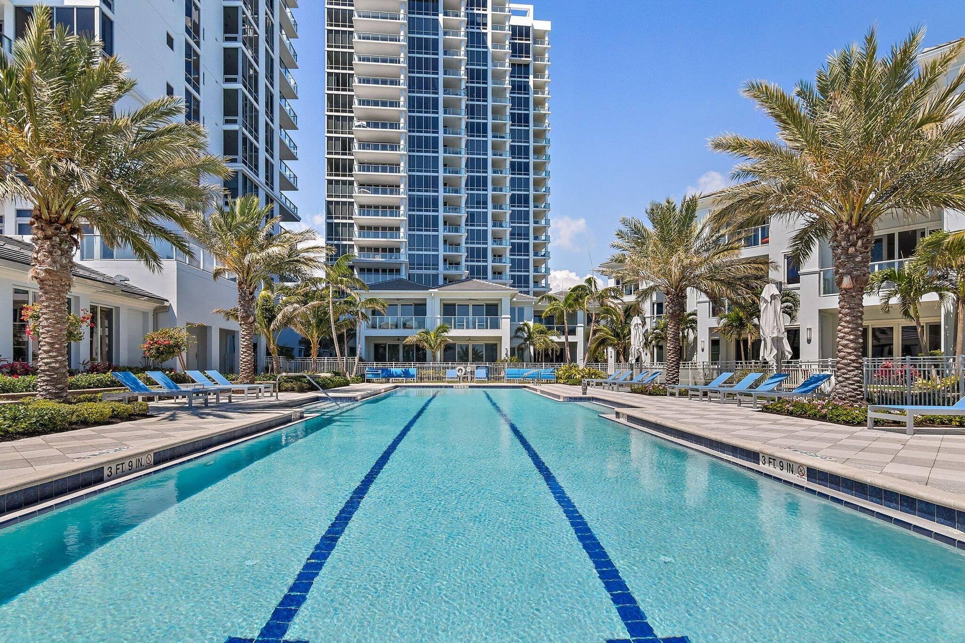 3 Water Club Way, #1902, North Palm Beach, FL 33408 Community Pool & Spa