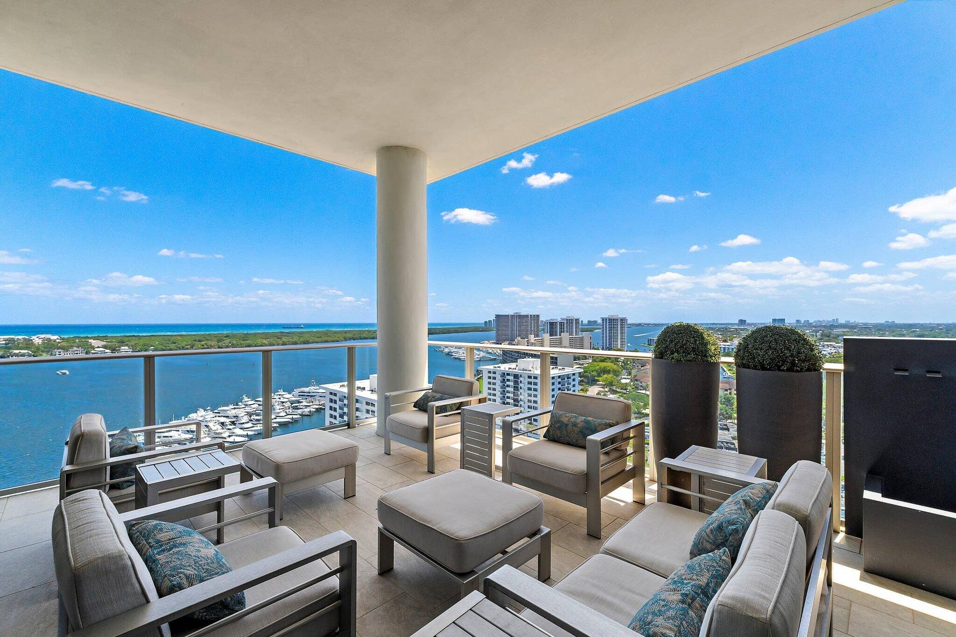 3 Water Club Way, #1902, North Palm Beach, FL 33408 South Balcony