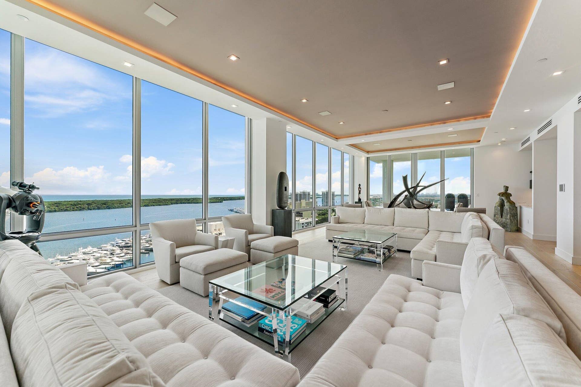 3 Water Club Way, #1902, North Palm Beach, FL 33408 Great Room