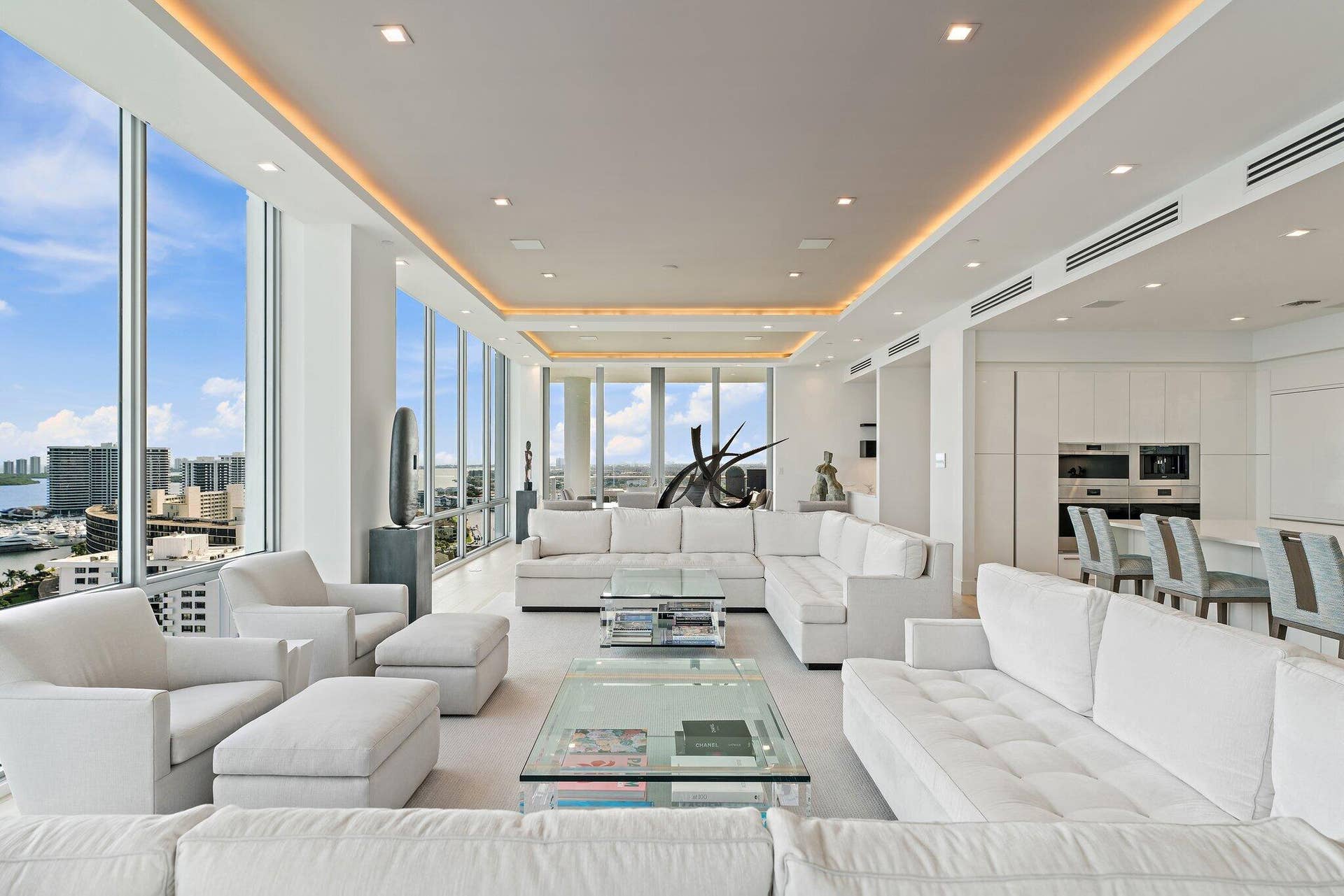 3 Water Club Way, #1902, North Palm Beach, FL 33408 Great Room