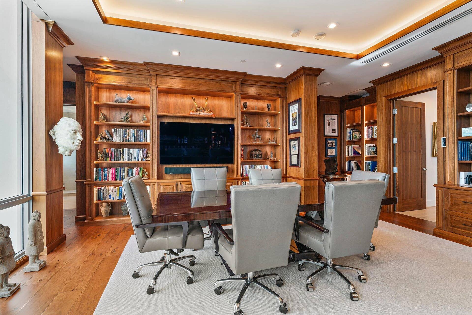 3 Water Club Way, #1902, North Palm Beach, FL 33408 Library