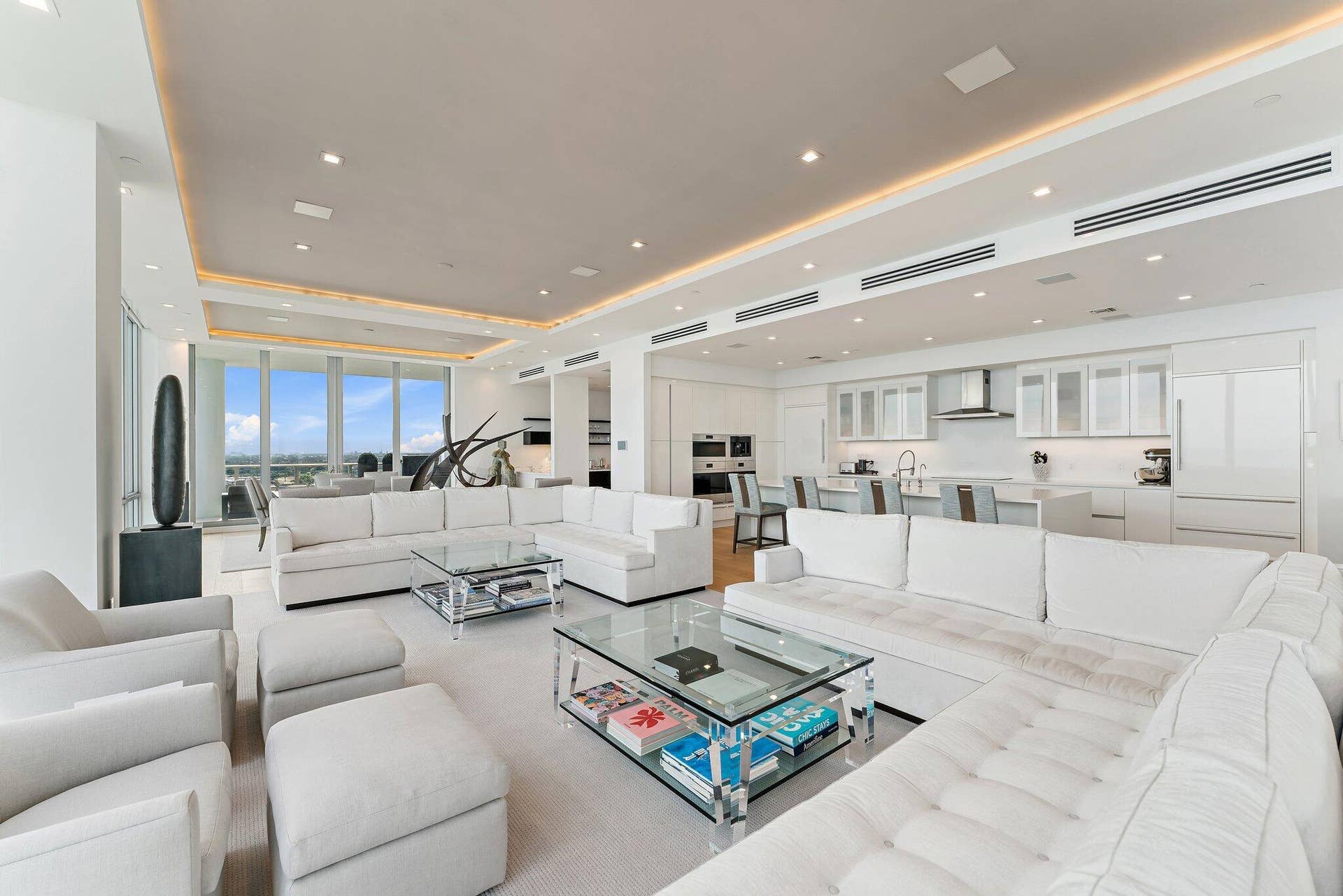 3 Water Club Way, #1902, North Palm Beach, FL 33408 Great Room