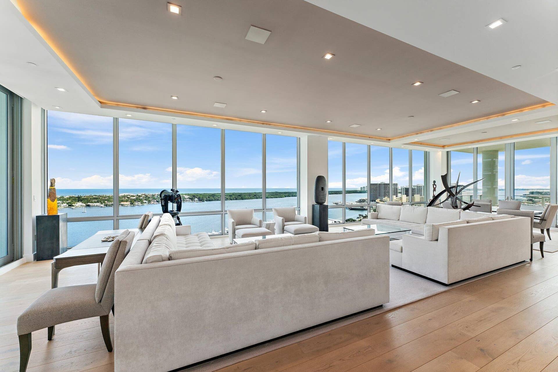 3 Water Club Way, #1902, North Palm Beach, FL 33408 Great Room