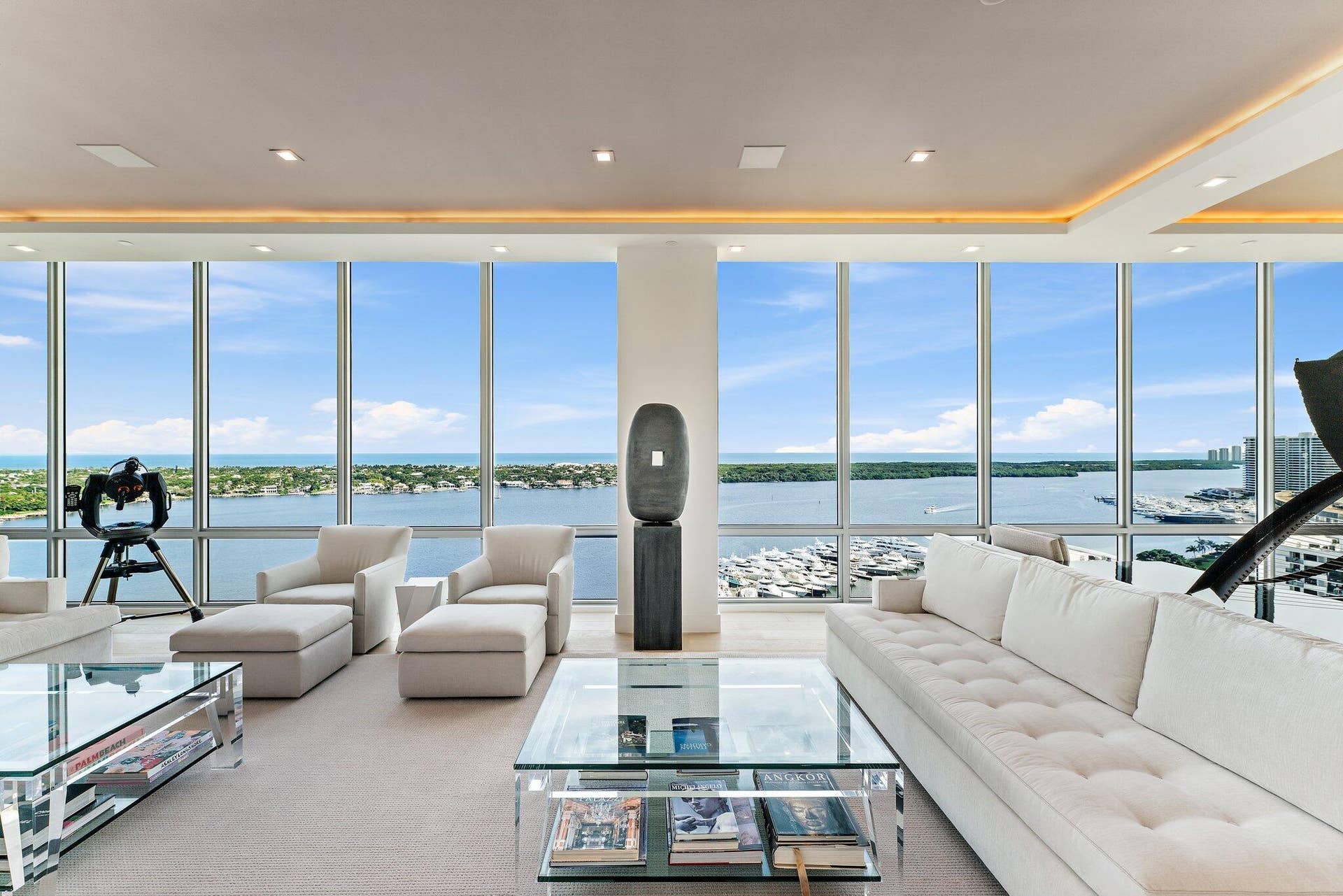 3 Water Club Way, #1902, North Palm Beach, FL 33408 Great Room