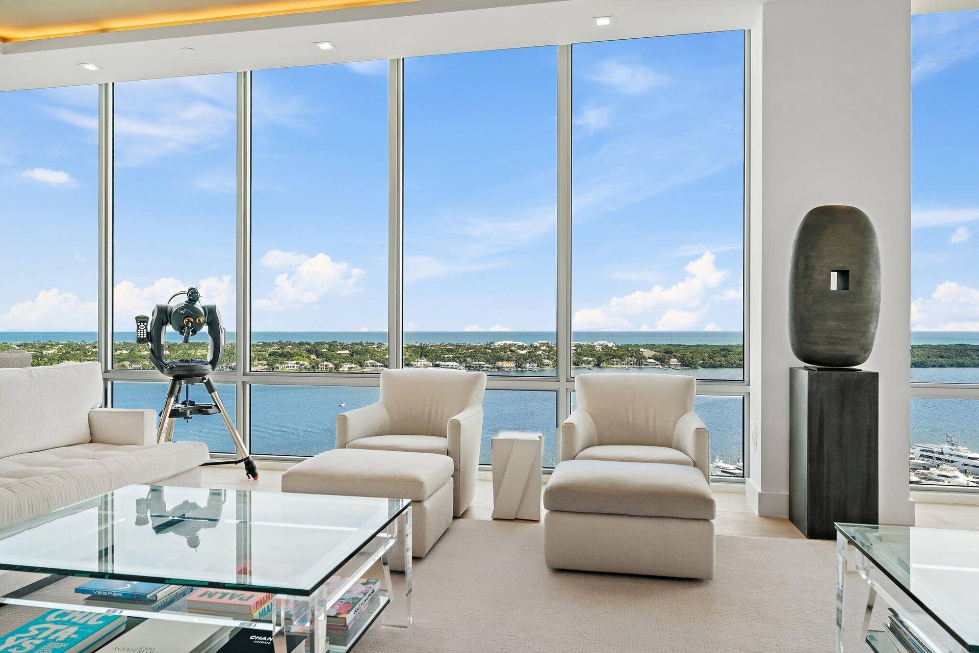3 Water Club Way, #1902, North Palm Beach, FL 33408 Formal Dining