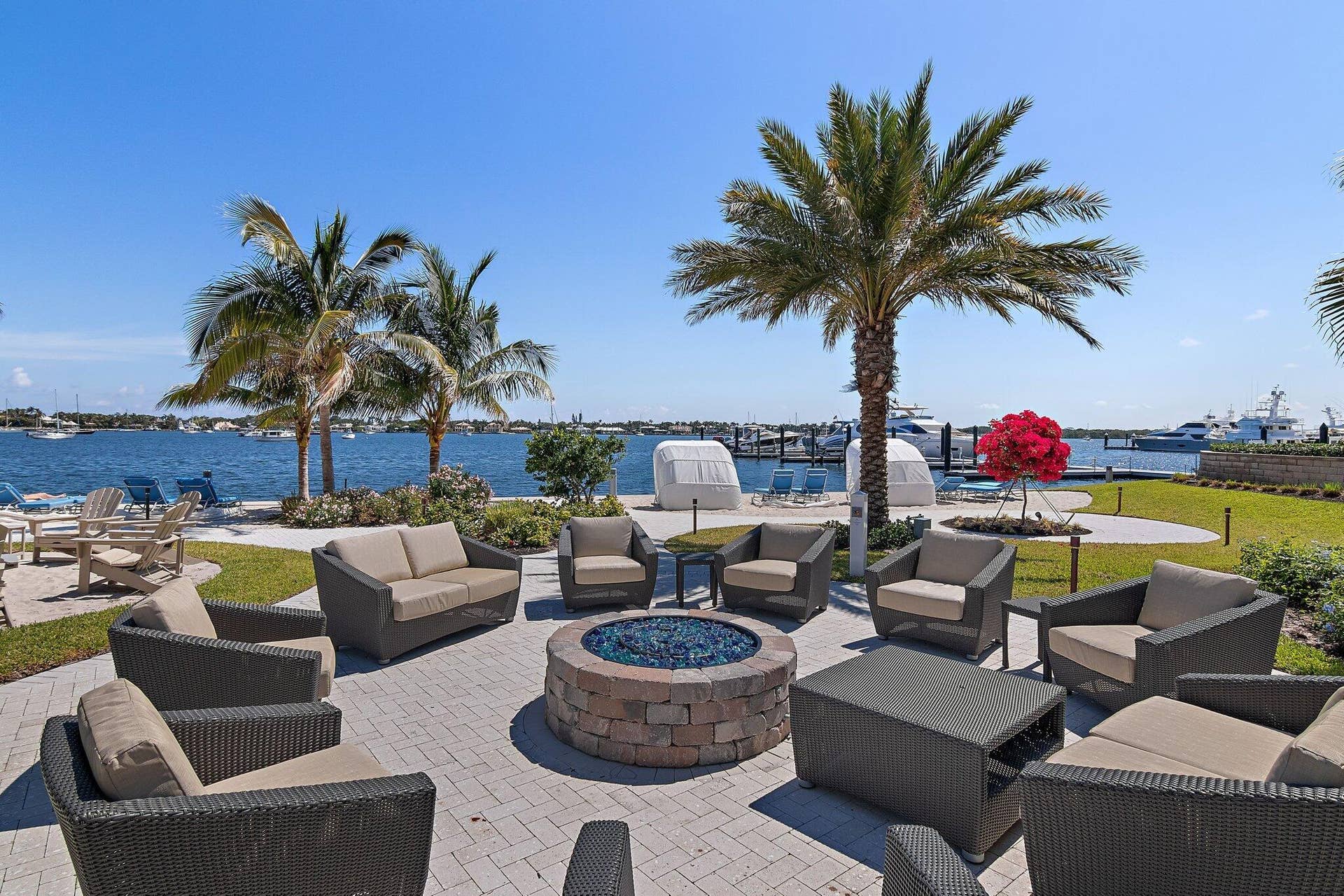 3 Water Club Way, #1902, North Palm Beach, FL 33408 Community Fire Pit