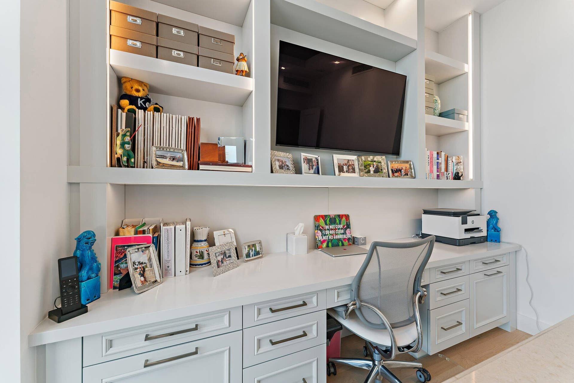 3 Water Club Way, #1902, North Palm Beach, FL 33408 Her Office