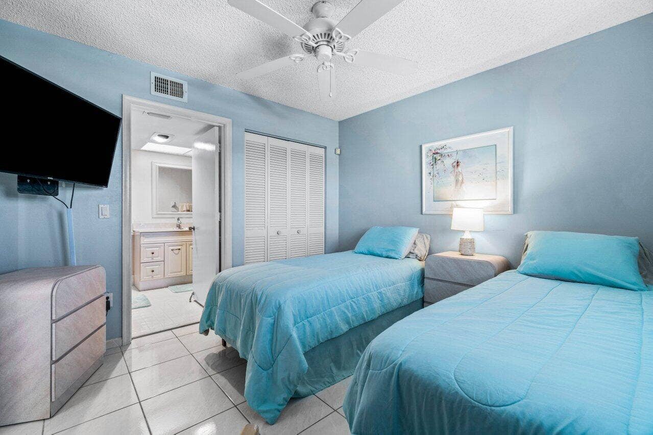 020-23345CarolwoodLane-BocaRaton-FL-3342