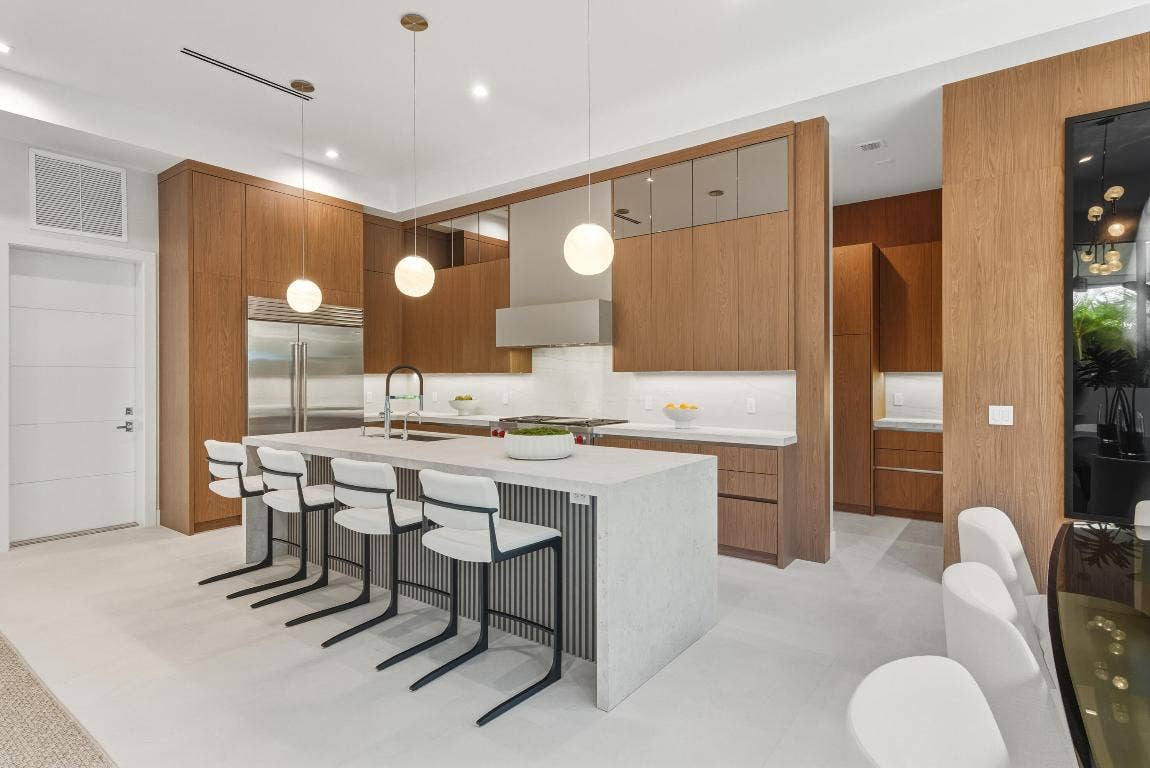 450 NE Spanish Court, Boca Raton, FL 33432 450 NE Spanish Court, Boca Raton, FL 33432