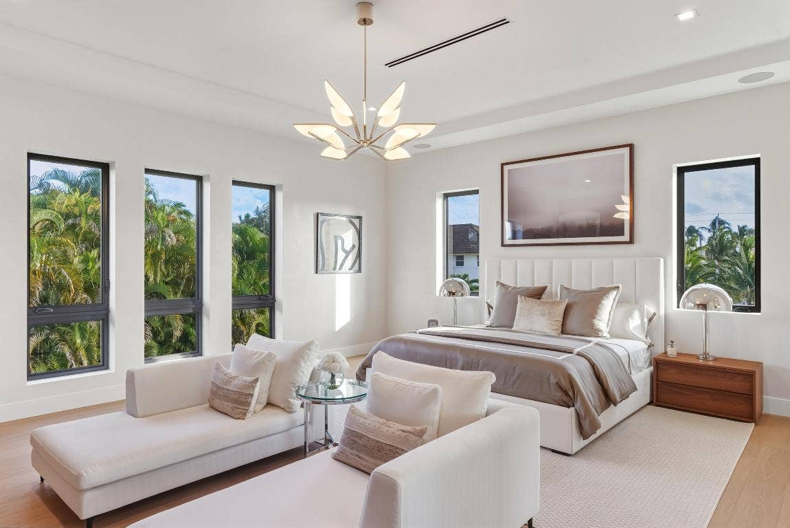 450 NE Spanish Court, Boca Raton, FL 33432 450 NE Spanish Court, Boca Raton, FL 33432