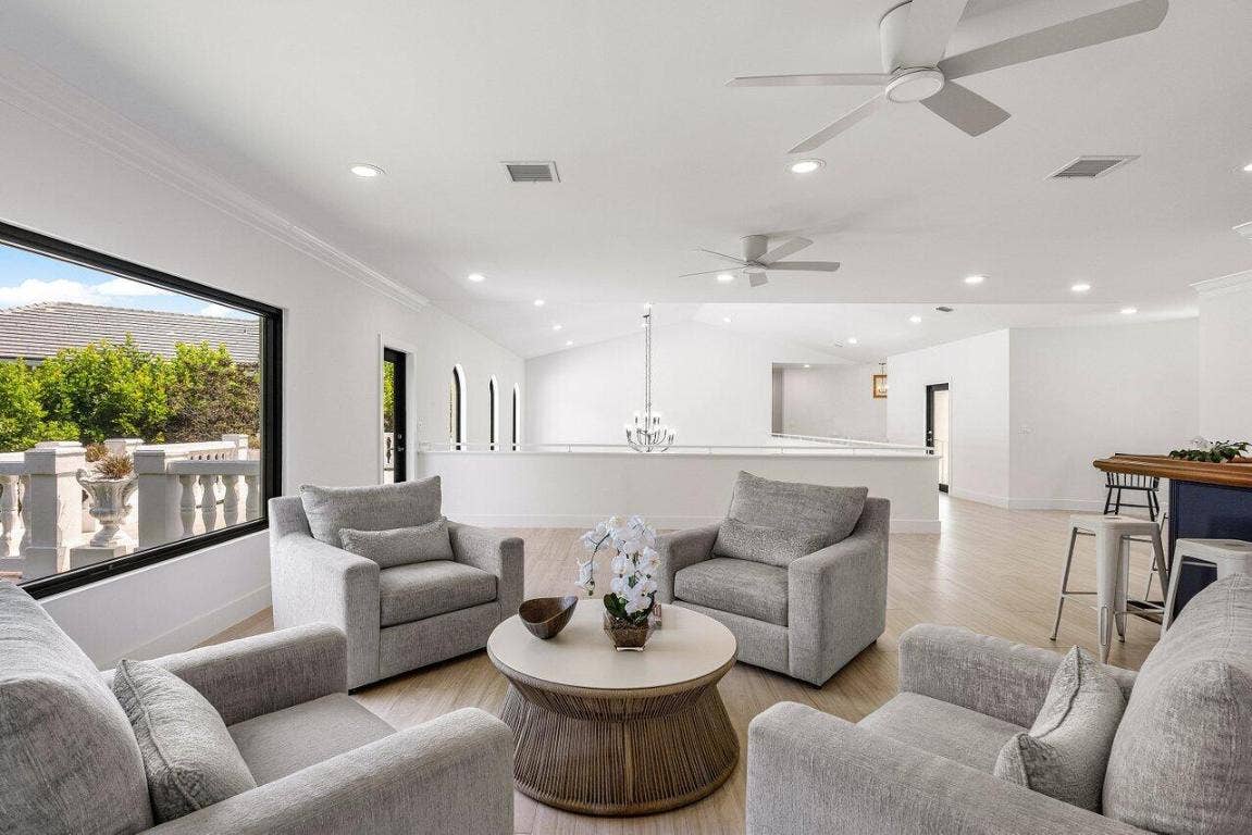 18385 SE Village Circle, Jupiter, FL 33469 18385 SE Village Circle, Jupiter, FL 33469