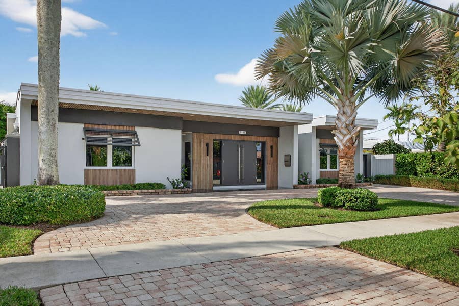 Property photo for 1141 SE 9th Avenue, Pompano Beach, FL