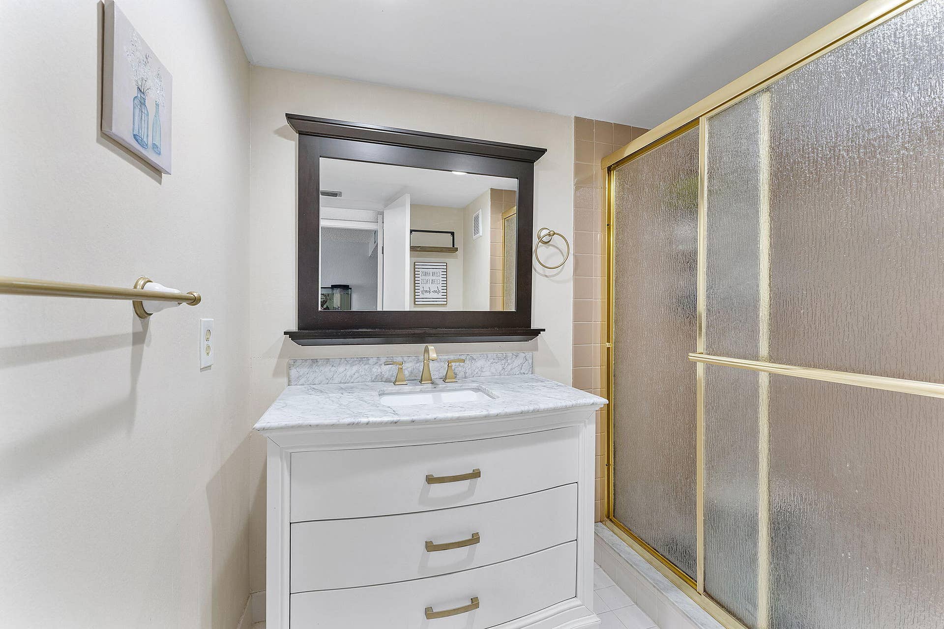 16475 Golf Club Road, #207, Weston, FL 33326 Second Bedroom has an en-suite bathroom