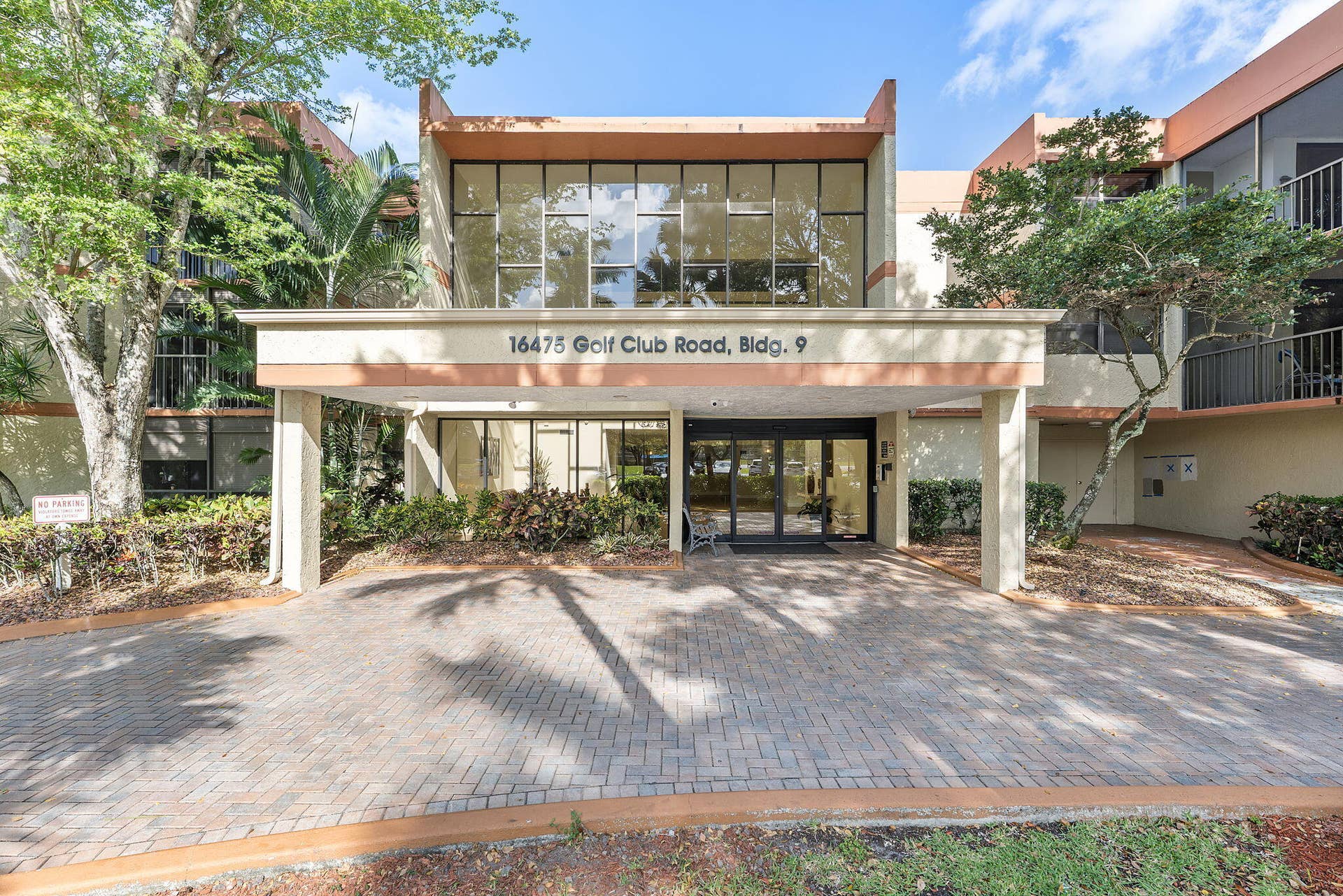 16475 Golf Club Road, #207, Weston, FL 33326 Front of Building