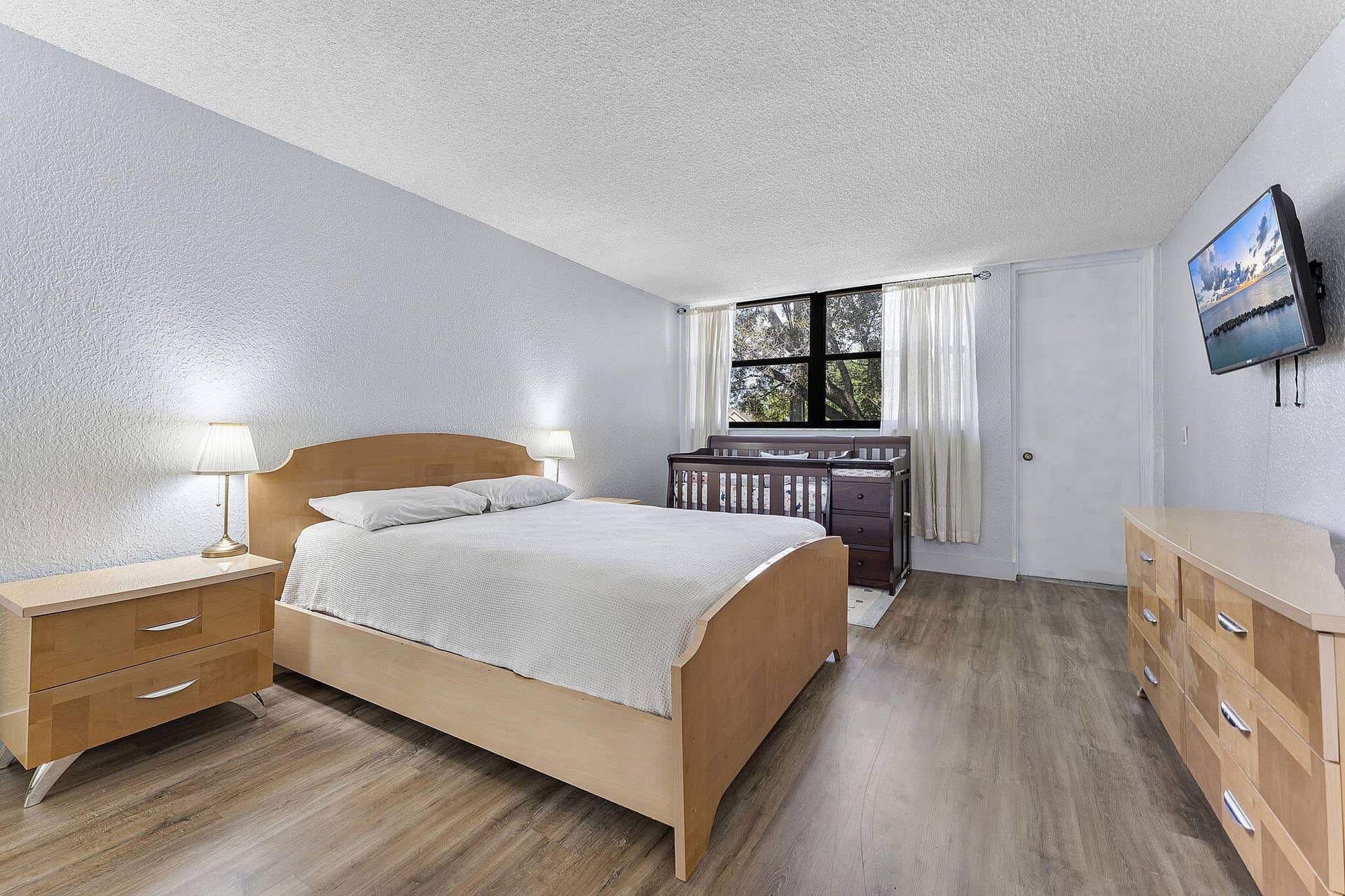 16475 Golf Club Road, #207, Weston, FL 33326 Primary bedroom has Balcony access