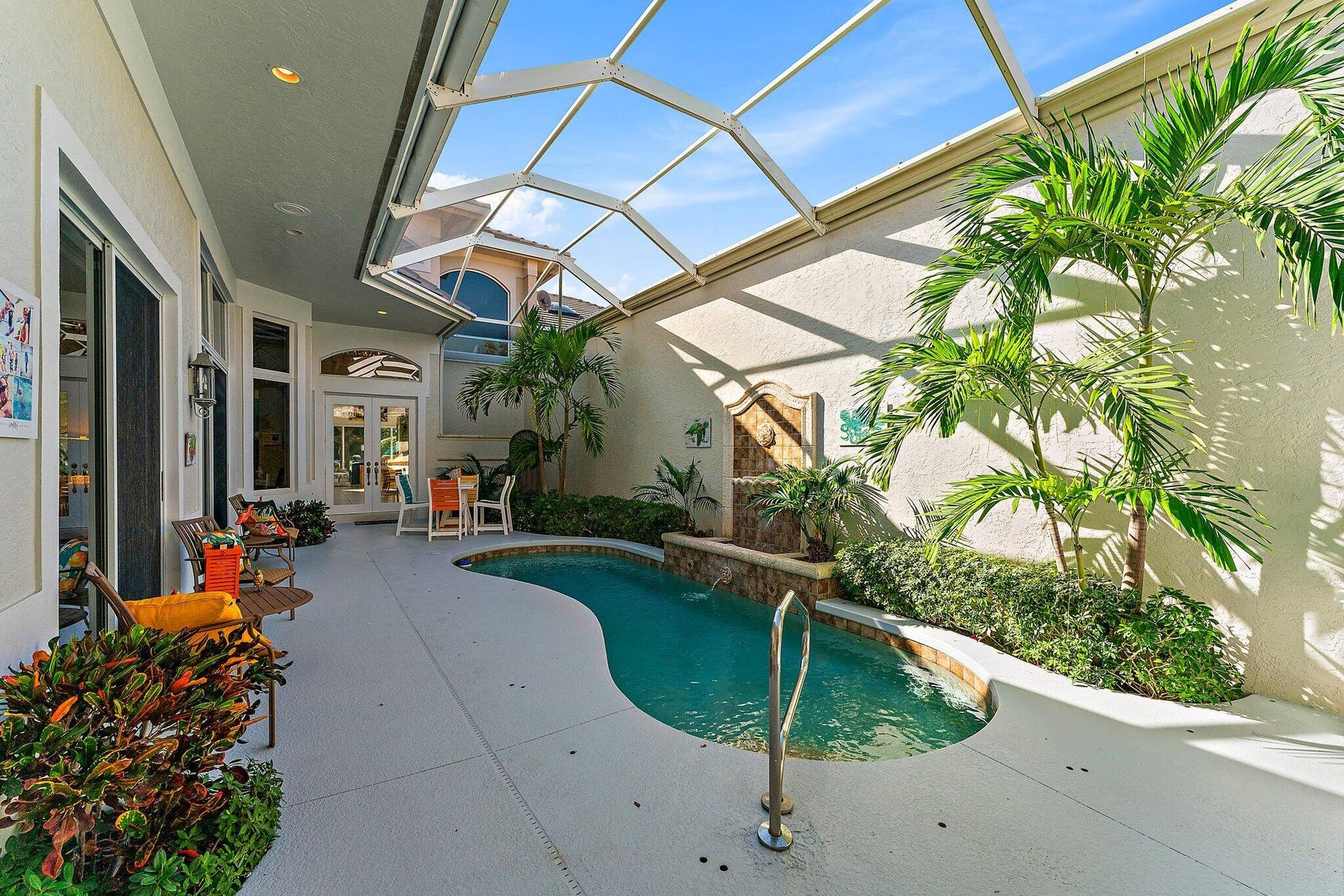 12020 SE Birkdale Run, Jupiter, FL 33469 Courtyard-Pool