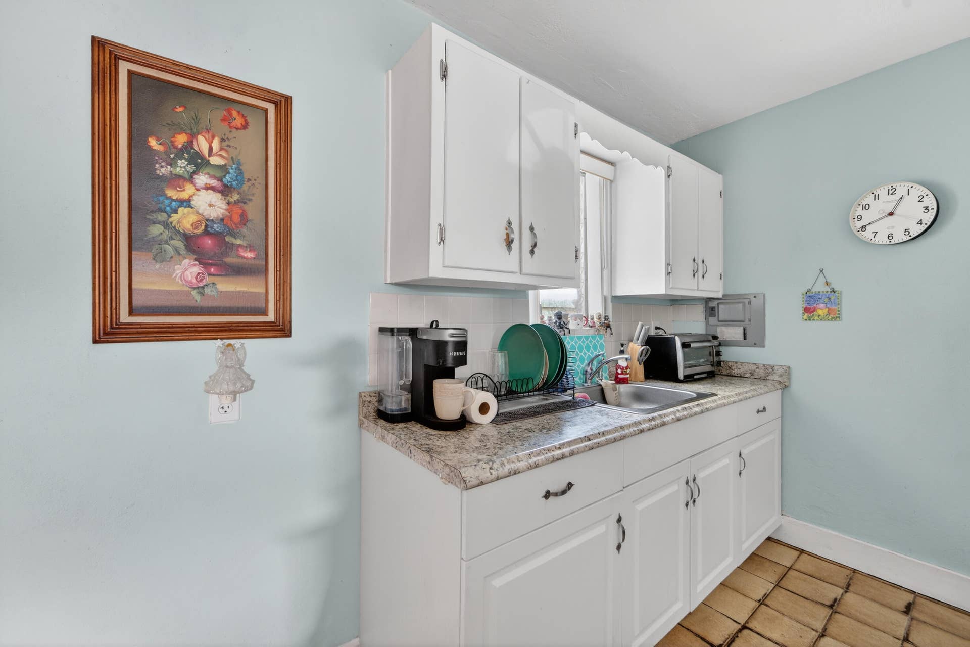 2105 Worthington Road, West Palm Beach, FL 33409 010526-100