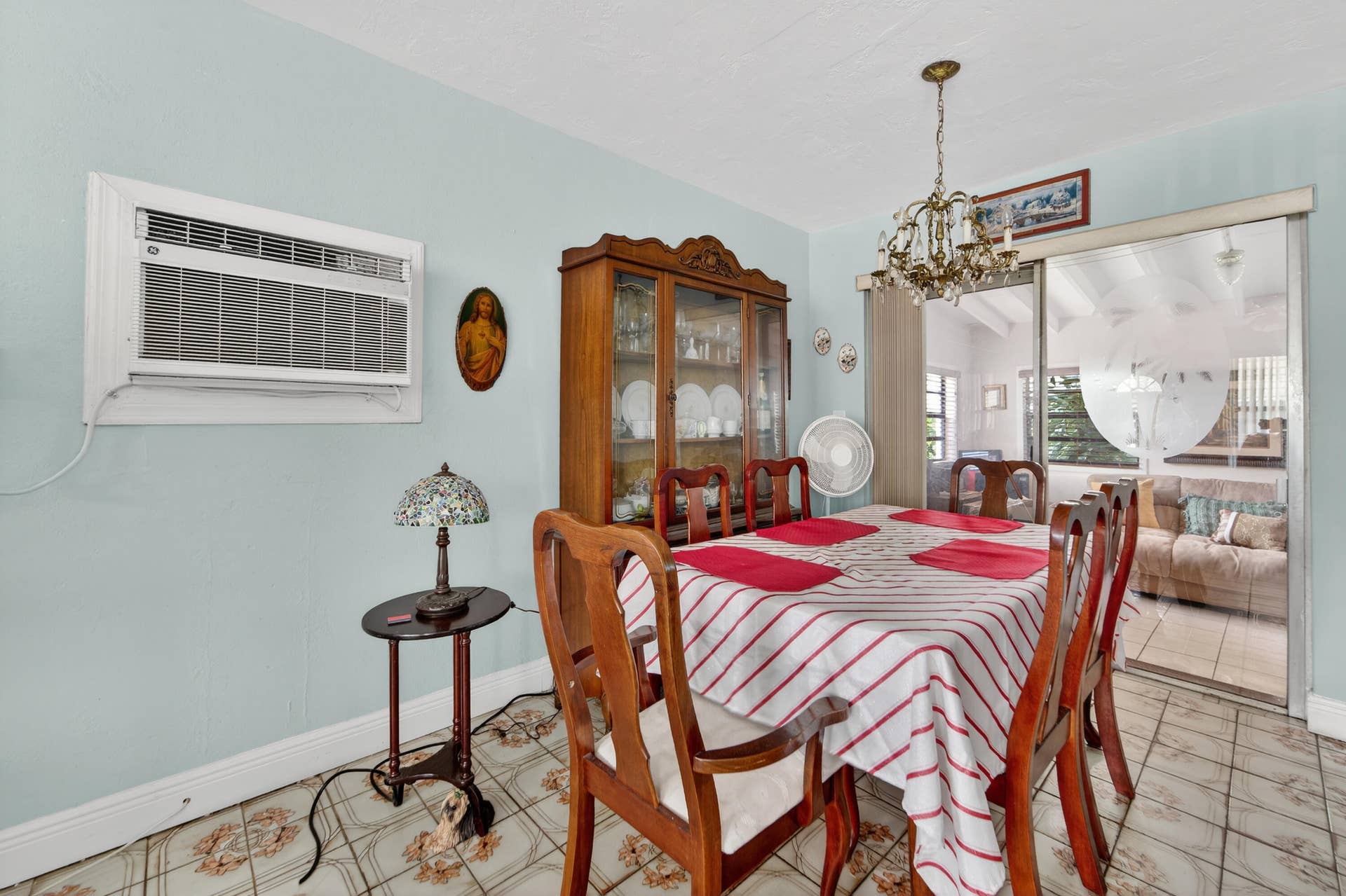 2105 Worthington Road, West Palm Beach, FL 33409 010526-84