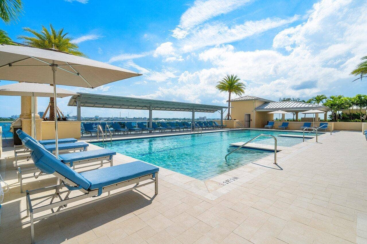 2640 Lake Shore Drive, #614, Riviera Beach, FL 33404 8