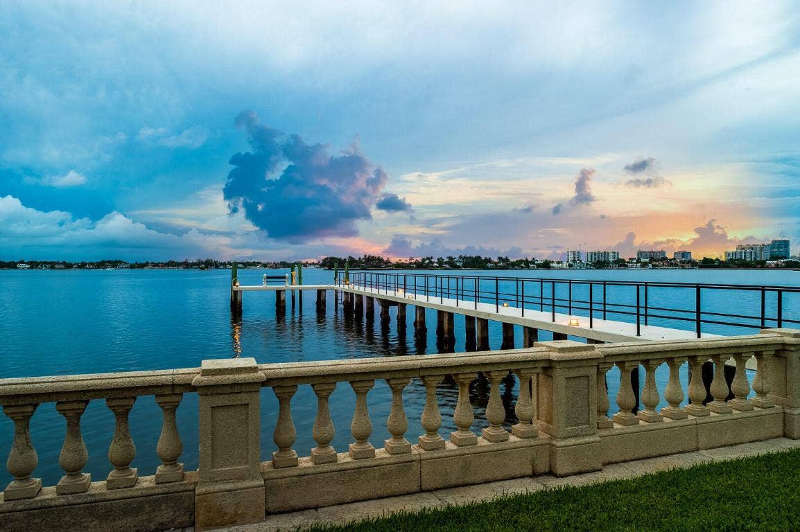 790 S County Road, Palm Beach, FL 33480 790 S County Road, Palm Beach, FL 33480