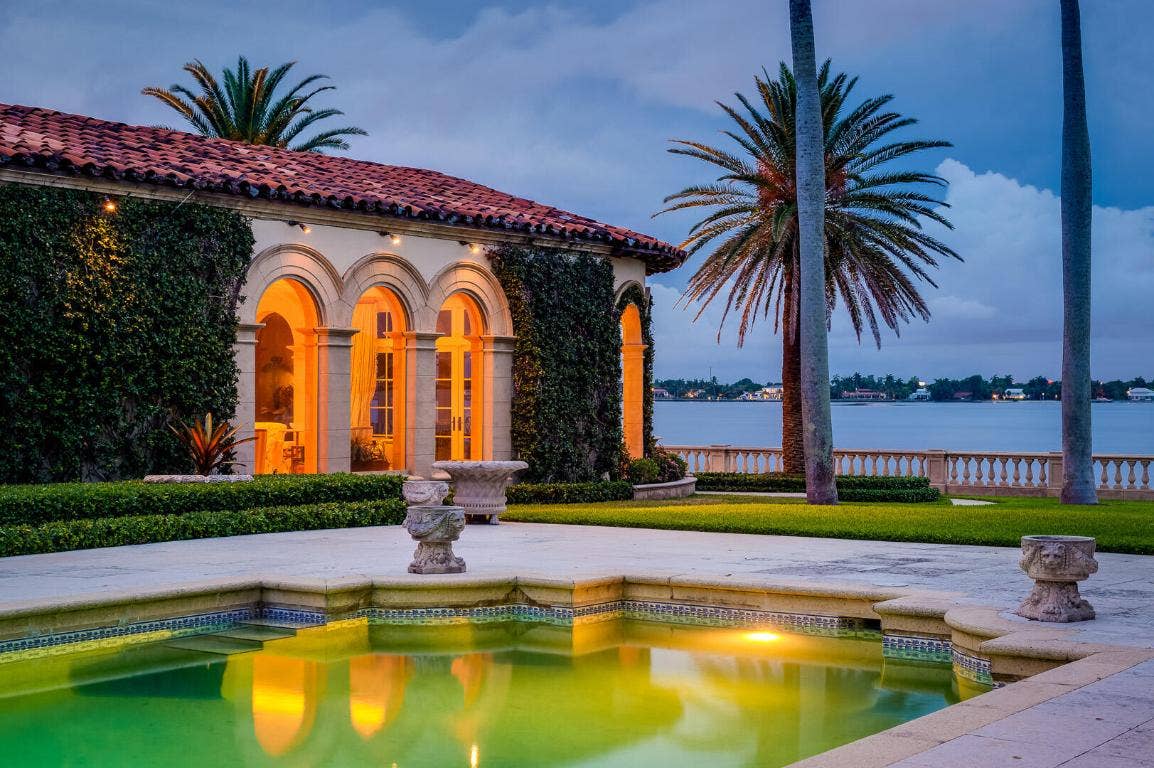 790 S County Road, Palm Beach, FL 33480 790 S County Road, Palm Beach, FL 33480