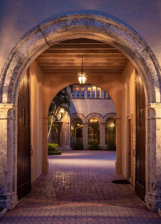 790 S County Road, Palm Beach, FL 33480 790 S County Road, Palm Beach, FL 33480