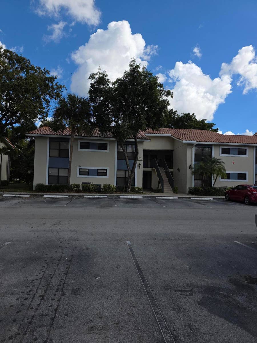 Property photo for 1542 Lake Crystal Drive, #H, West Palm Beach, FL