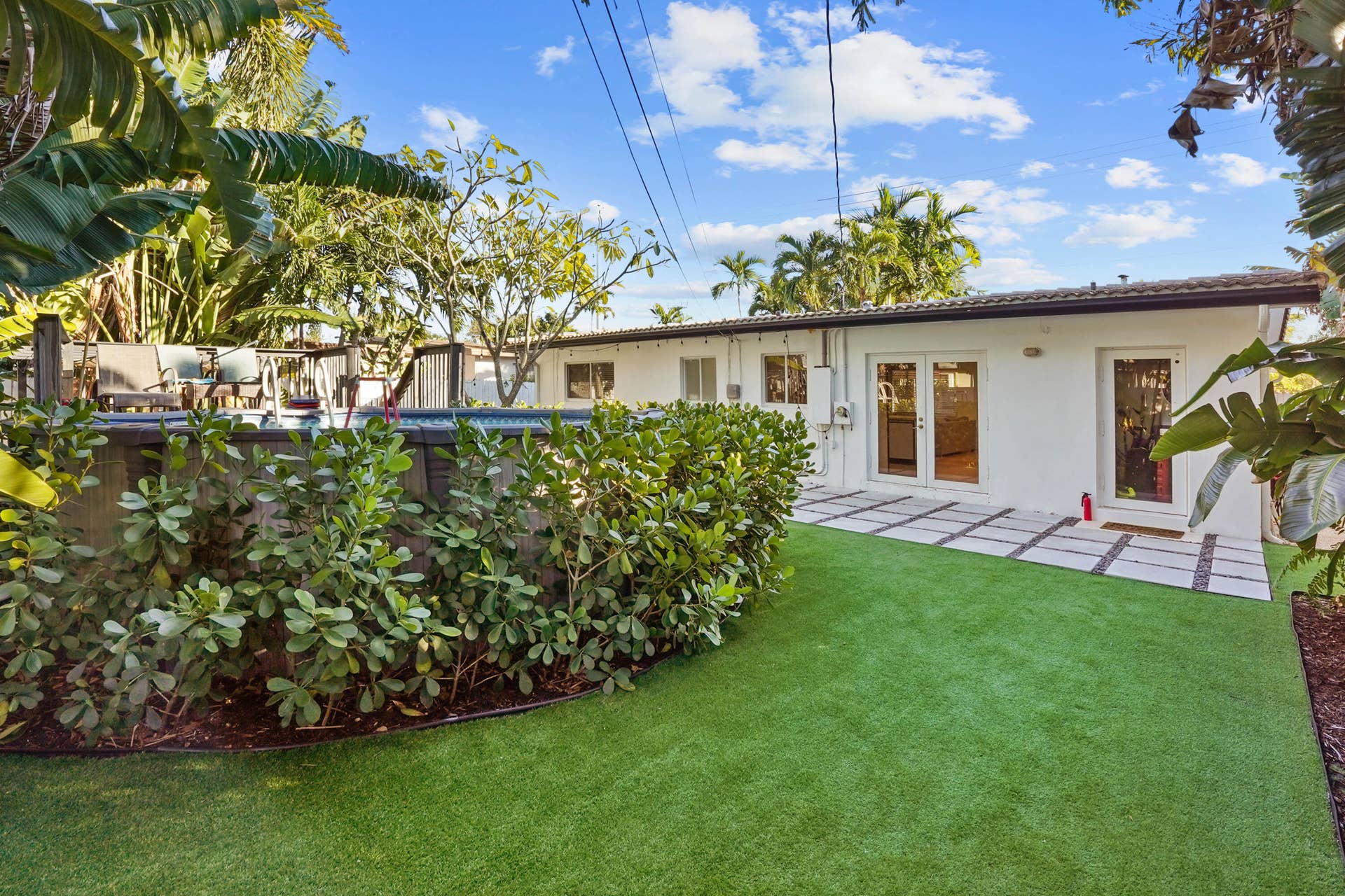 1401 NE 14th Street, Fort Lauderdale, FL 33304 30 Backyard 02