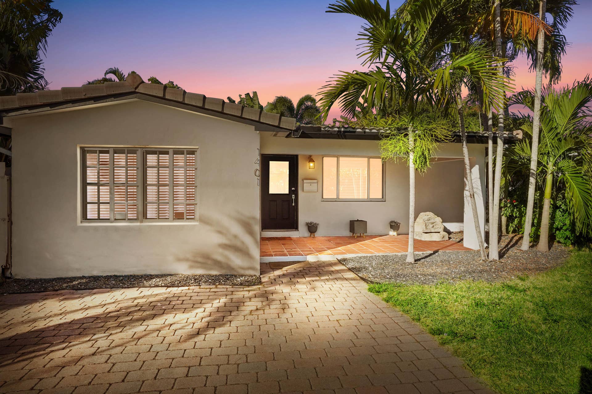 1401 NE 14th Street, Fort Lauderdale, FL 33304 04 Front 04-TW