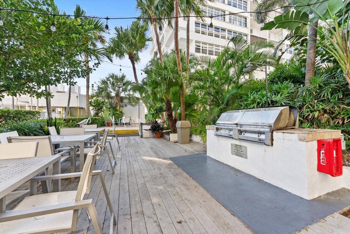 1160 N Federal Highway, #221, Fort Lauderdale, FL 33304 1160 N Federal Highway, #221, Fort Lauderdale, FL 33304