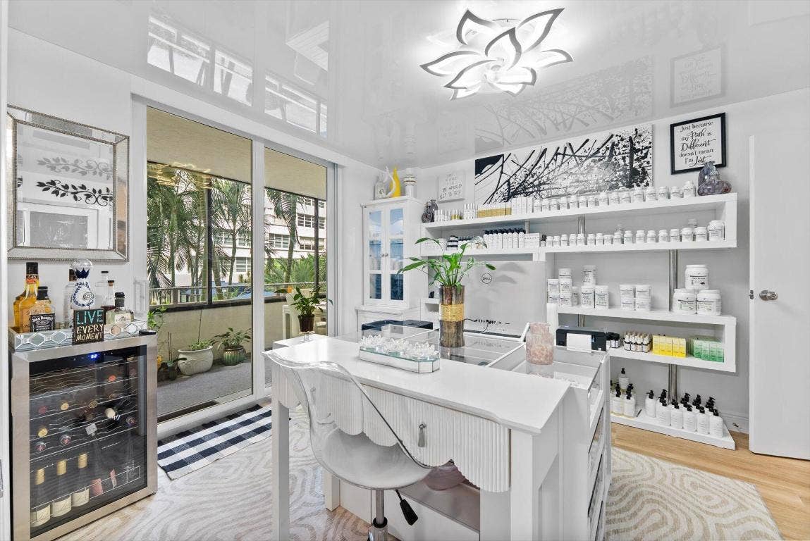 1160 N Federal Highway, #221, Fort Lauderdale, FL 33304 1160 N Federal Highway, #221, Fort Lauderdale, FL 33304