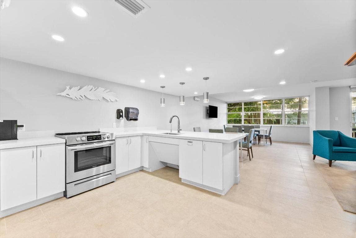 1160 N Federal Highway, #221, Fort Lauderdale, FL 33304 1160 N Federal Highway, #221, Fort Lauderdale, FL 33304