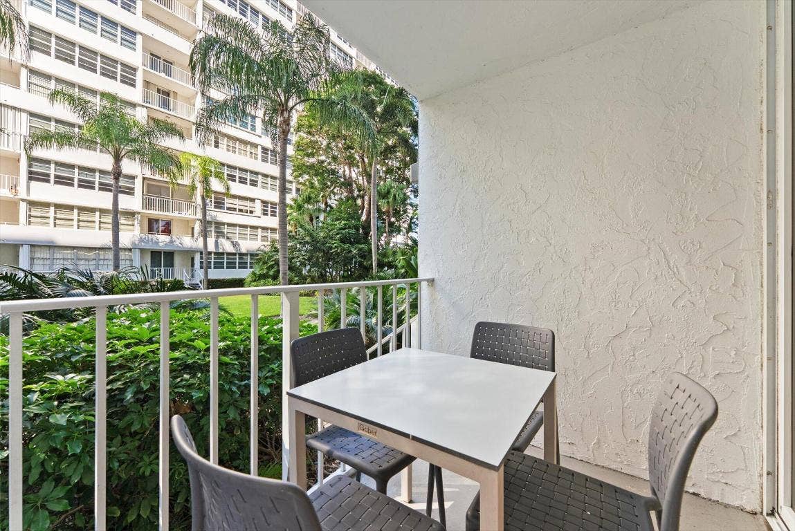 1160 N Federal Highway, #221, Fort Lauderdale, FL 33304 1160 N Federal Highway, #221, Fort Lauderdale, FL 33304