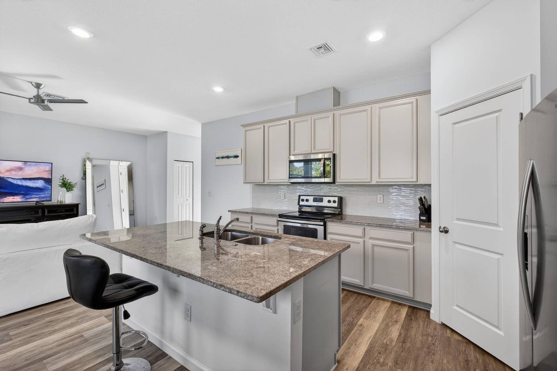1822 Lake Cove Drive, Lake Worth, FL 33460 island