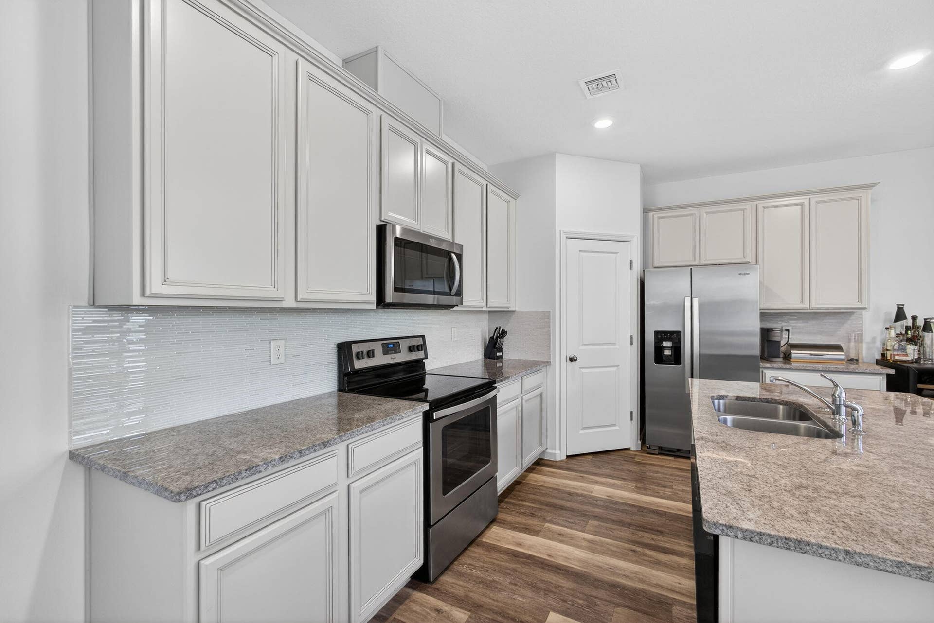 1822 Lake Cove Drive, Lake Worth, FL 33460 beautiful kitchen