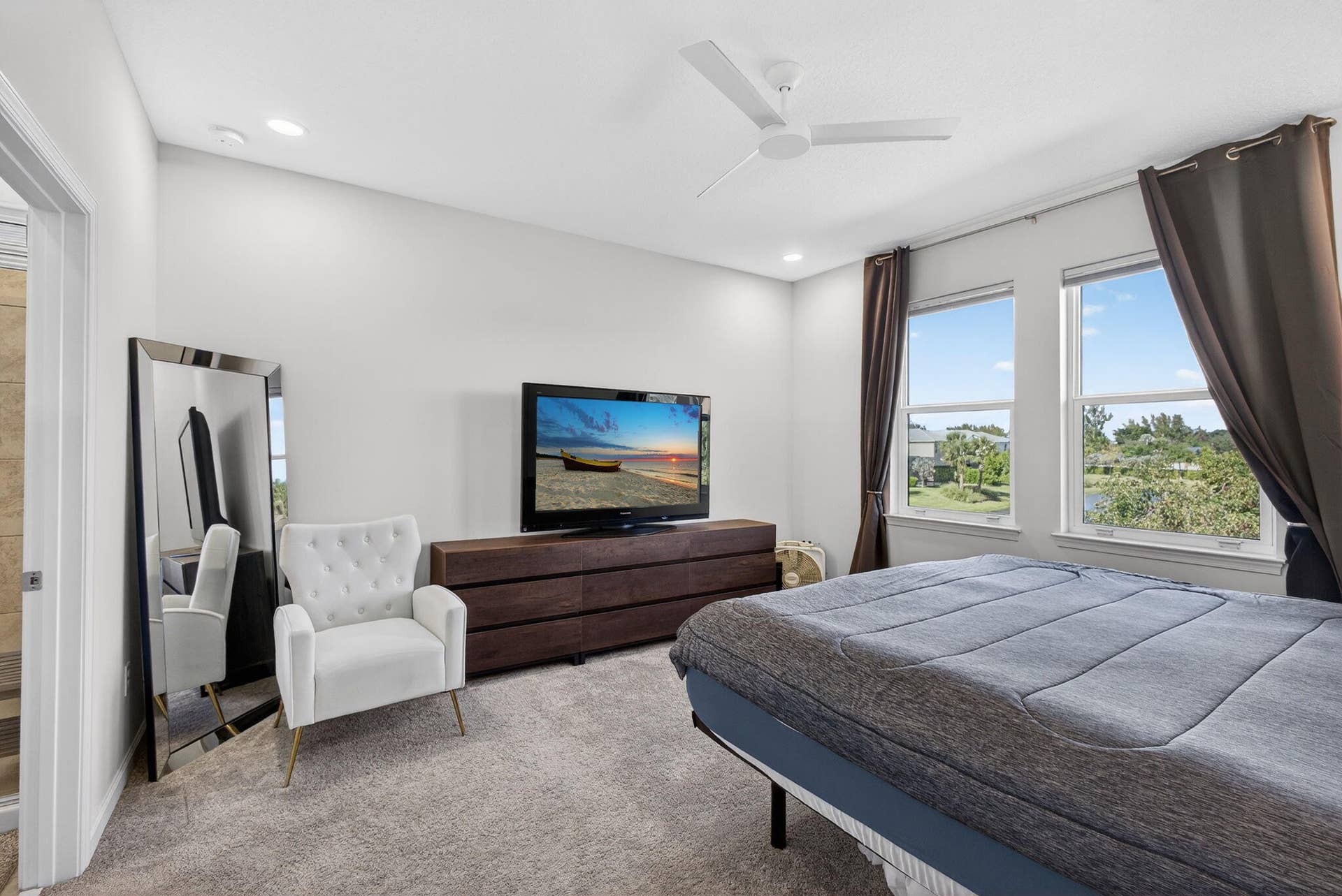 1822 Lake Cove Drive, Lake Worth, FL 33460 primary bedroom