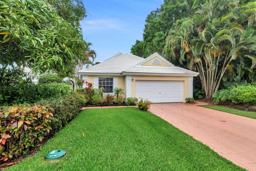 Property photo for 9358 Heathridge Drive, West Palm Beach, FL