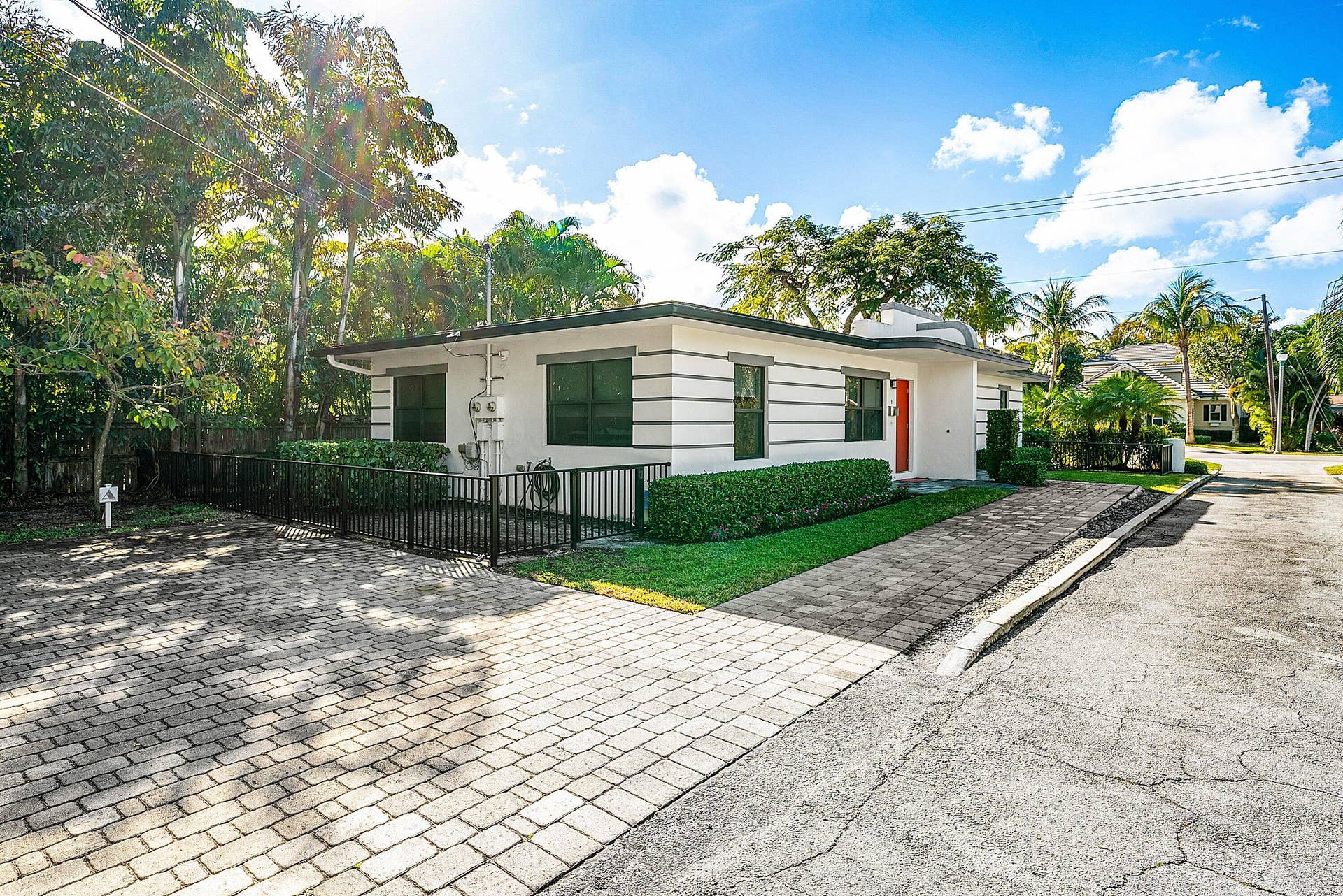 215 N Swinton Avenue, Delray Beach, FL 33444 003-215NorthSwintonAvenue-DelrayBeach-FL