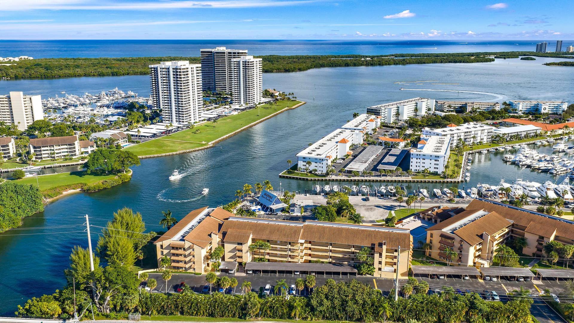 1036 Us Highway 1, #119, North Palm Beach, FL 33408 Waterfront Living